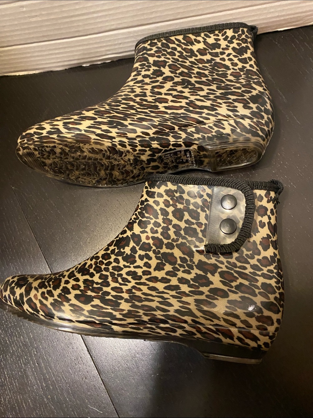 Capelli of New York Leopard-Print Slip-On Rain Boots- Black/Brown